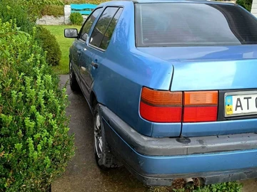 Авто Volkswagen Vento 1994 № 7962793