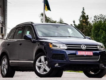Авто Volkswagen Touareg 2014 № 7962828