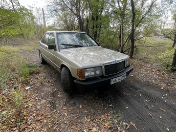 Авто Mercedes 190 1992 № 7962875