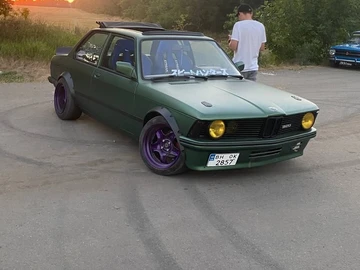 Авто BMW 3 Серия 1979 № 7962896