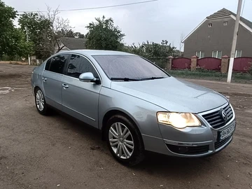 Авто Volkswagen Passat Sedan 2005 № 7963052