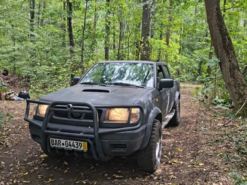 Авто Nissan Navara 2000 № 7963178