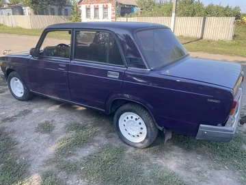 Авто ВАЗ 2107 2000 № 7963368
