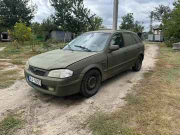 Авто Mazda 323 2000 № 7963376