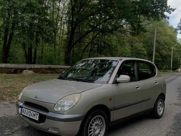 Авто Daihatsu Sirion 1998 № 7963437