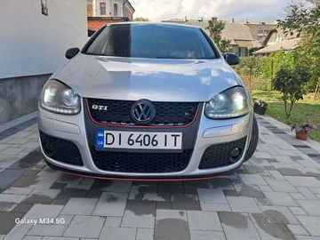 Авто Volkswagen Golf 2004 № 7963491