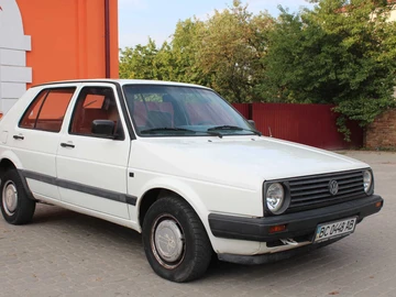 Авто Volkswagen Golf 1990 № 7963509