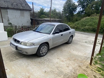 Авто Daewoo Nubira 2000 № 7963568