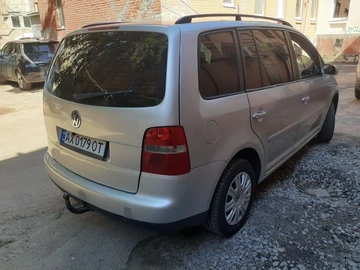 Авто Volkswagen Touran 2003 № 7963654