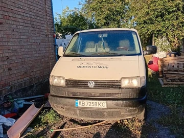 Авто Volkswagen Transporter 2000 № 7963678