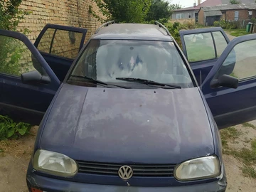 Авто Volkswagen Golf 1996 № 7963718