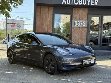 Авто Tesla Model 3 2019 № 7963839