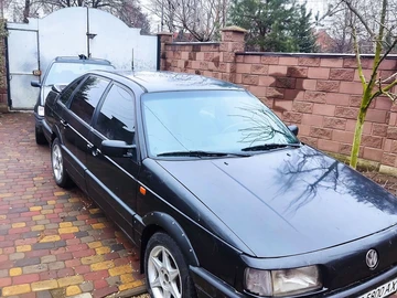 Авто Volkswagen Passat Sedan 1991 № 7963855