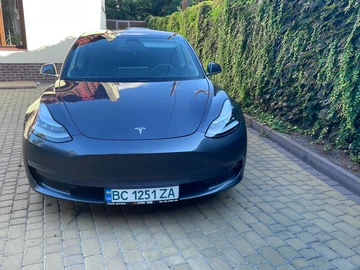 Авто Tesla Model 3 2019 № 7963916