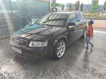 Авто Audi A4 2002 № 7964013