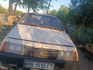 Авто ВАЗ 2109 1988 № 7964064