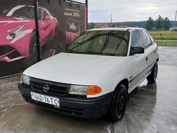 Авто Opel Ascona 1993 № 7964183