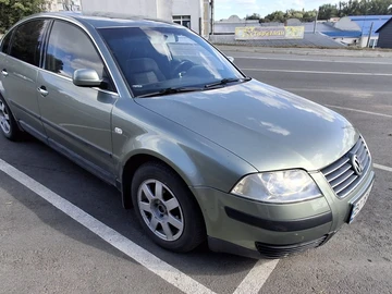 Авто Volkswagen Passat Sedan 2002 № 7964345