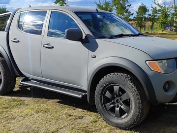 Авто Mitsubishi L 200 2009 № 7964357