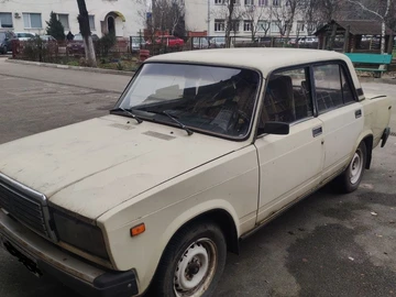 Авто ВАЗ 2107 1987 № 7964358