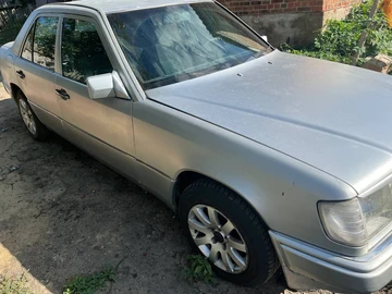 Авто Mercedes 230 1992 № 7964632