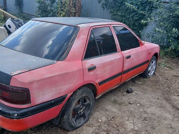 Авто Mazda 323 1992 № 7964684