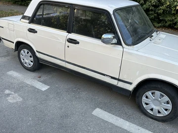 Авто ВАЗ 2105 1992 № 7964725