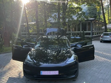 Авто Tesla Model 3 2019 № 7964783