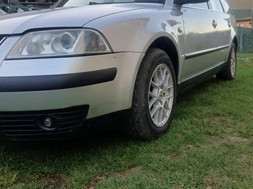 Авто Volkswagen Passat Variant 2003 № 7964791
