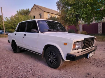 Авто ВАЗ 2107 1995 № 7964859