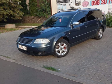 Авто Volkswagen Passat Variant 2001 № 7964887