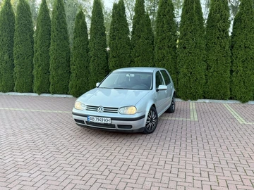 Авто Volkswagen Golf 2001 № 7965041