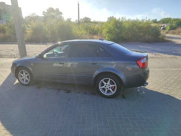 Авто Audi A4 2005 № 7965117