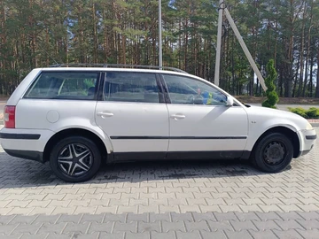 Авто Volkswagen Passat Hatchback 2002 № 7965154