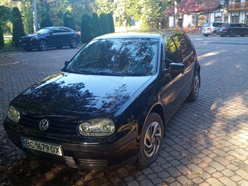 Авто Volkswagen Golf 2001 № 7965284