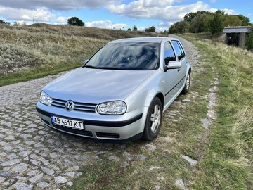 Авто Volkswagen Golf 2001 № 7965449