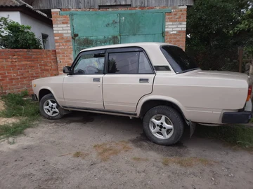 Авто ВАЗ 2105 1985 № 7965593