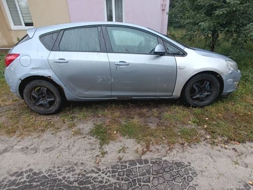 Авто Opel Astra 2015 № 7965930
