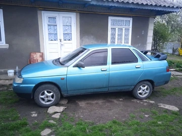 Авто ВАЗ 2110 1999 № 7966115