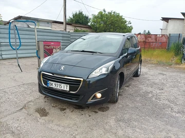 Авто Peugeot 5008 2015 № 7966176