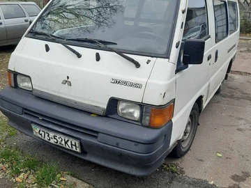 Авто Mitsubishi Delica 1994 № 7966181