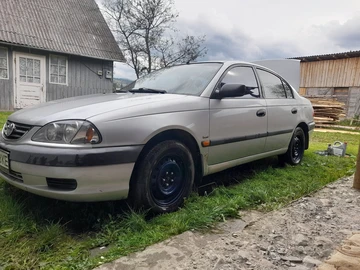 Авто Toyota Avensis 2002 № 7966350
