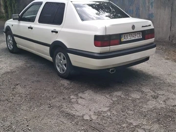 Авто Volkswagen Vento 1996 № 7966505