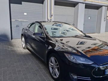 Авто Tesla Model S 2015 № 7966885