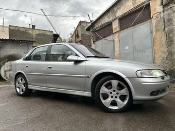 Авто Opel Vectra 2001 № 7967007