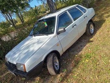 Авто ВАЗ 21099 1993 № 7967425