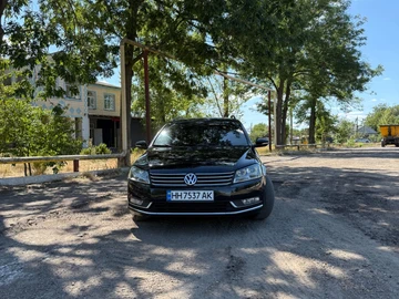 Авто Volkswagen Passat Variant 2013 № 7967764