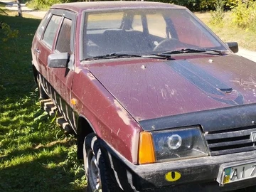 Авто ВАЗ 2109 1992 № 7967921