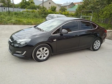 Авто Opel Astra 2013 № 7968153