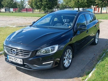 Авто Volvo V60 2014 № 7968212